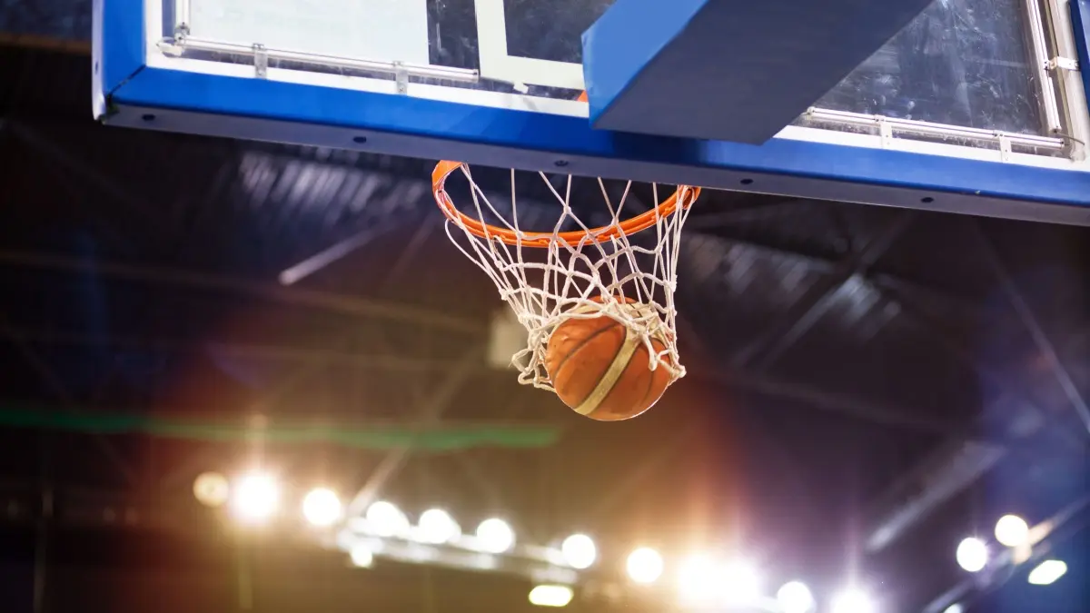 The Dallas Wings look to end the Washington Mystics' three-game win streak when these teams clash on Saturday night