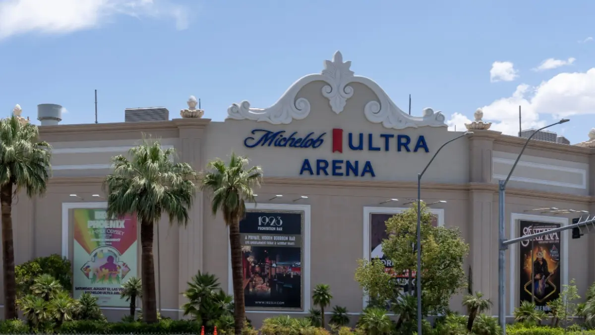 The Las Vegas Aces look to make it eight straight when they host the Phoenix Mercury on Thursday night.