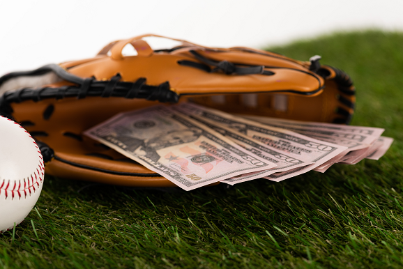 MLB betting strategy image